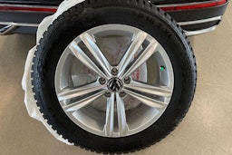 musta Volkswagen Tiguan 2021 kuva 31.