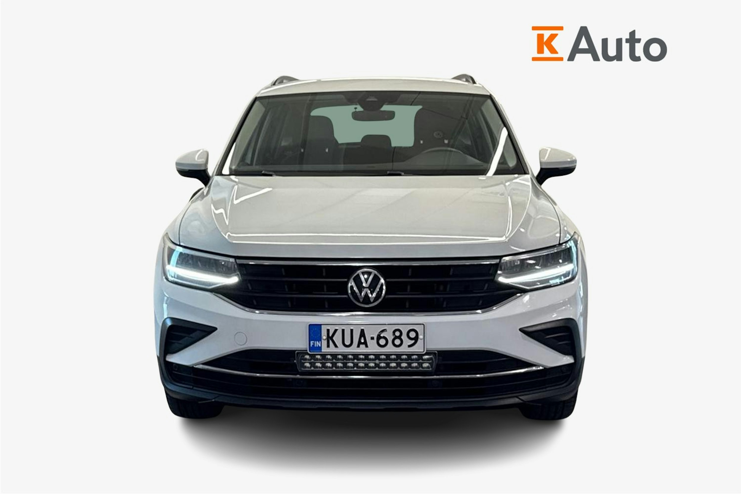 Valkoinen Volkswagen Tiguan 2021 kuva 5.