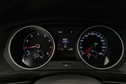 Valkoinen Volkswagen Tiguan 2021 kuva 19.
