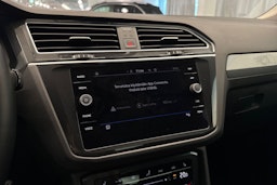 Valkoinen Volkswagen Tiguan 2021 kuva 23.