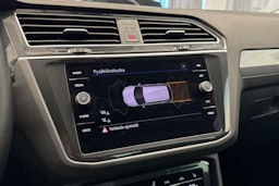 Valkoinen Volkswagen Tiguan 2021 kuva 24.
