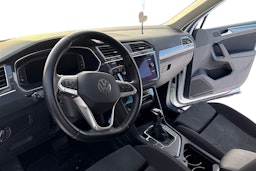 valkoinen Volkswagen Tiguan 2021 kuva 3.