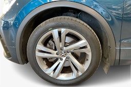 sininen Volkswagen Tiguan 2021 kuva 27.