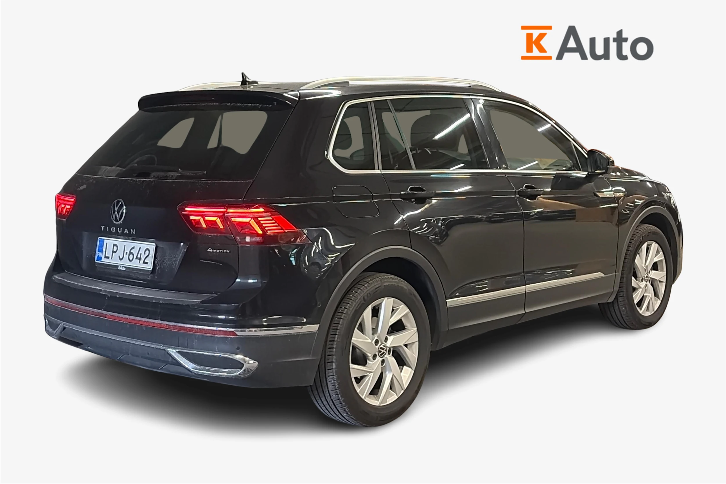 musta Volkswagen Tiguan 2021 kuva 2.