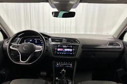 musta Volkswagen Tiguan 2021 kuva 11.