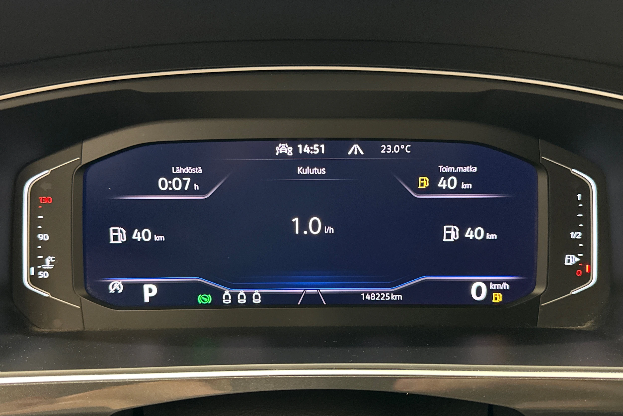 musta Volkswagen Tiguan 2021 kuva 15.