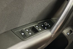 musta Volkswagen Tiguan 2021 kuva 21.