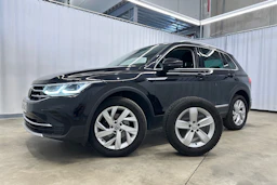 musta Volkswagen Tiguan 2021 kuva 28.