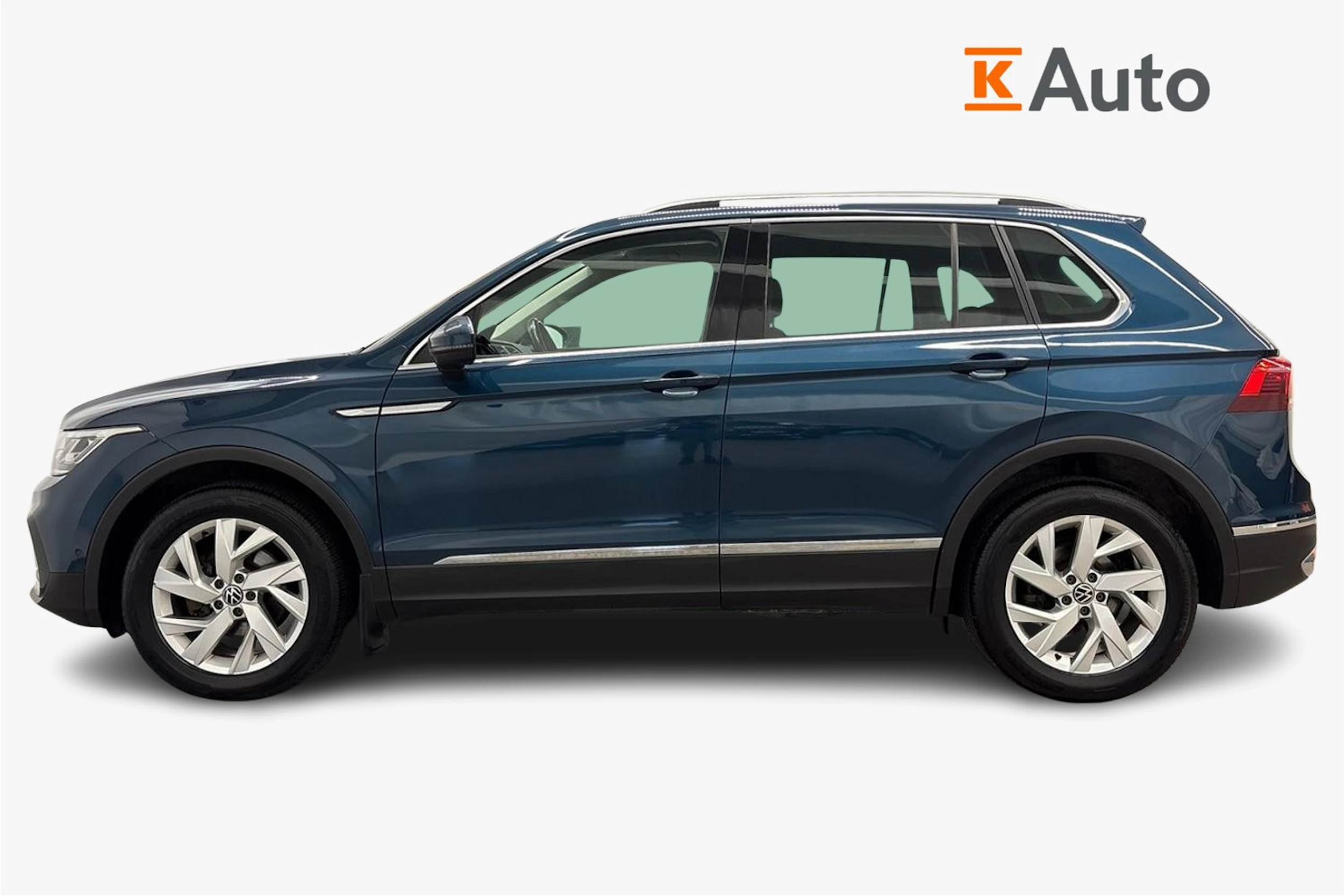 sininen Volkswagen Tiguan 2021 kuva 5.