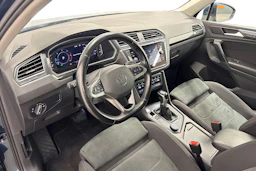 sininen Volkswagen Tiguan 2021 kuva 6.