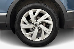sininen Volkswagen Tiguan 2021 kuva 9.