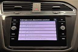 sininen Volkswagen Tiguan 2021 kuva 20.
