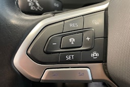 Harmaa Volkswagen Tiguan 2021 kuva 16.