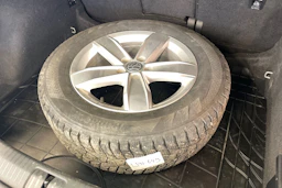 sininen Volkswagen Tiguan 2021 kuva 10.