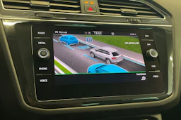 sininen Volkswagen Tiguan 2021 kuva 19.
