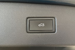 sininen Volkswagen Tiguan 2021 kuva 12.