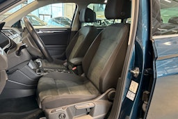 sininen Volkswagen Tiguan 2021 kuva 16.