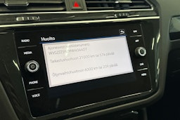 sininen Volkswagen Tiguan 2021 kuva 27.