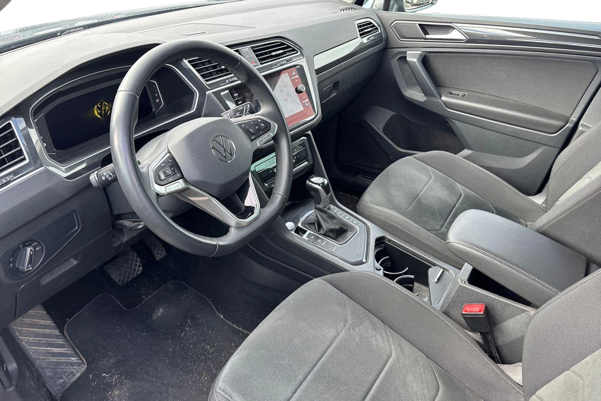 sininen Volkswagen Tiguan 2021 kuva 3.