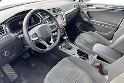 sininen Volkswagen Tiguan 2021 kuva 3.