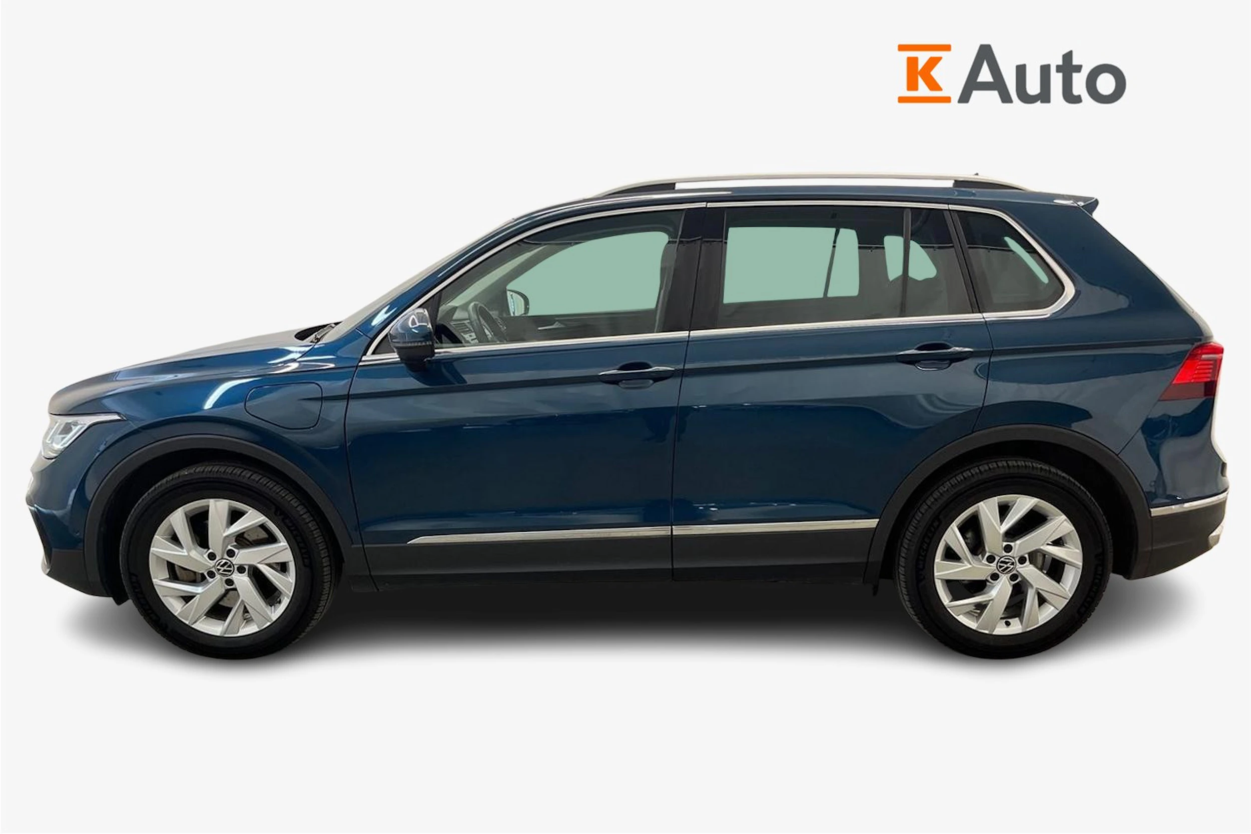 sininen Volkswagen Tiguan 2021 kuva 7.