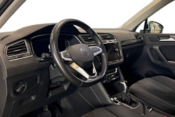 met. hopea Volkswagen Tiguan 2021 kuva 7.