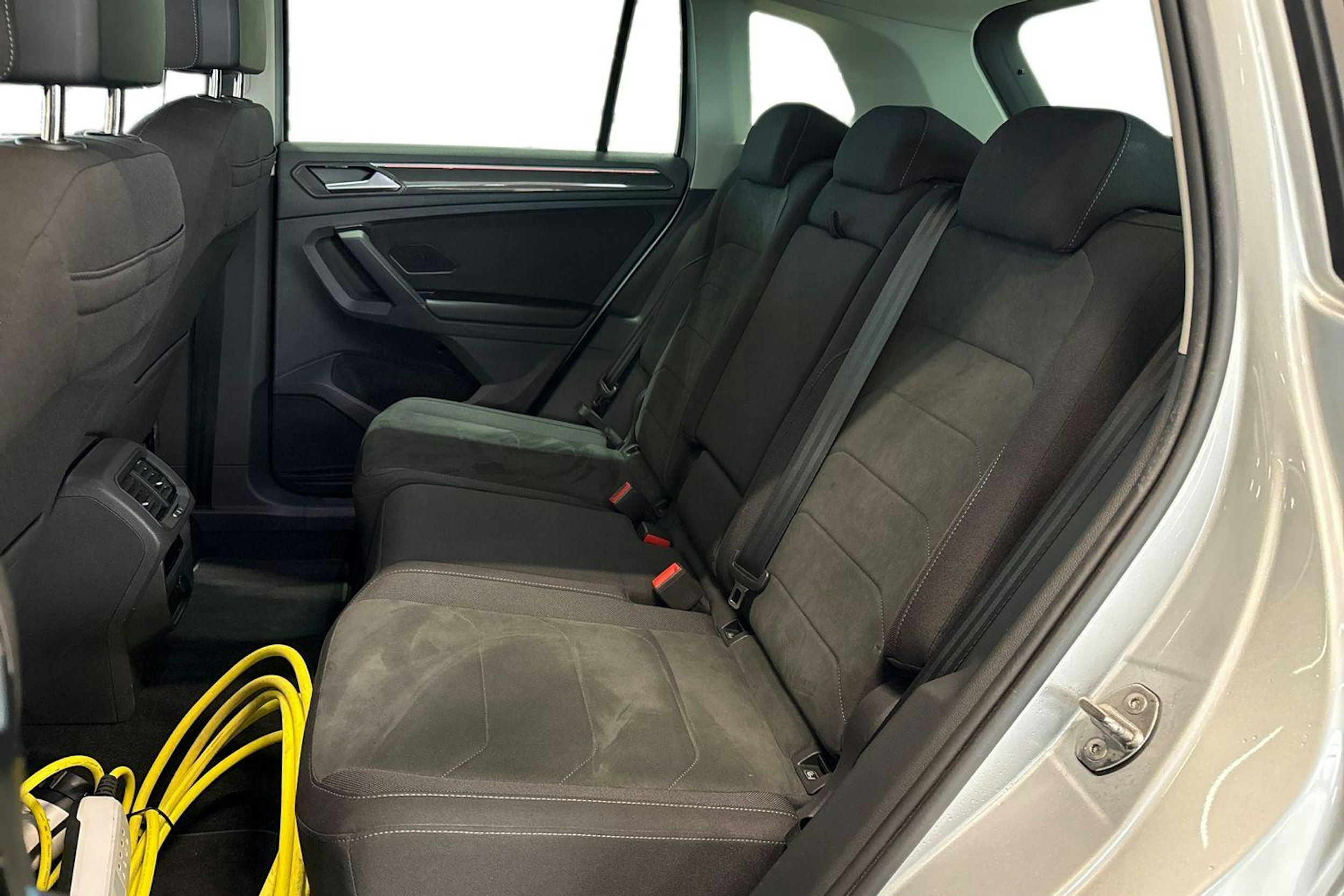 met. hopea Volkswagen Tiguan 2021 kuva 10.