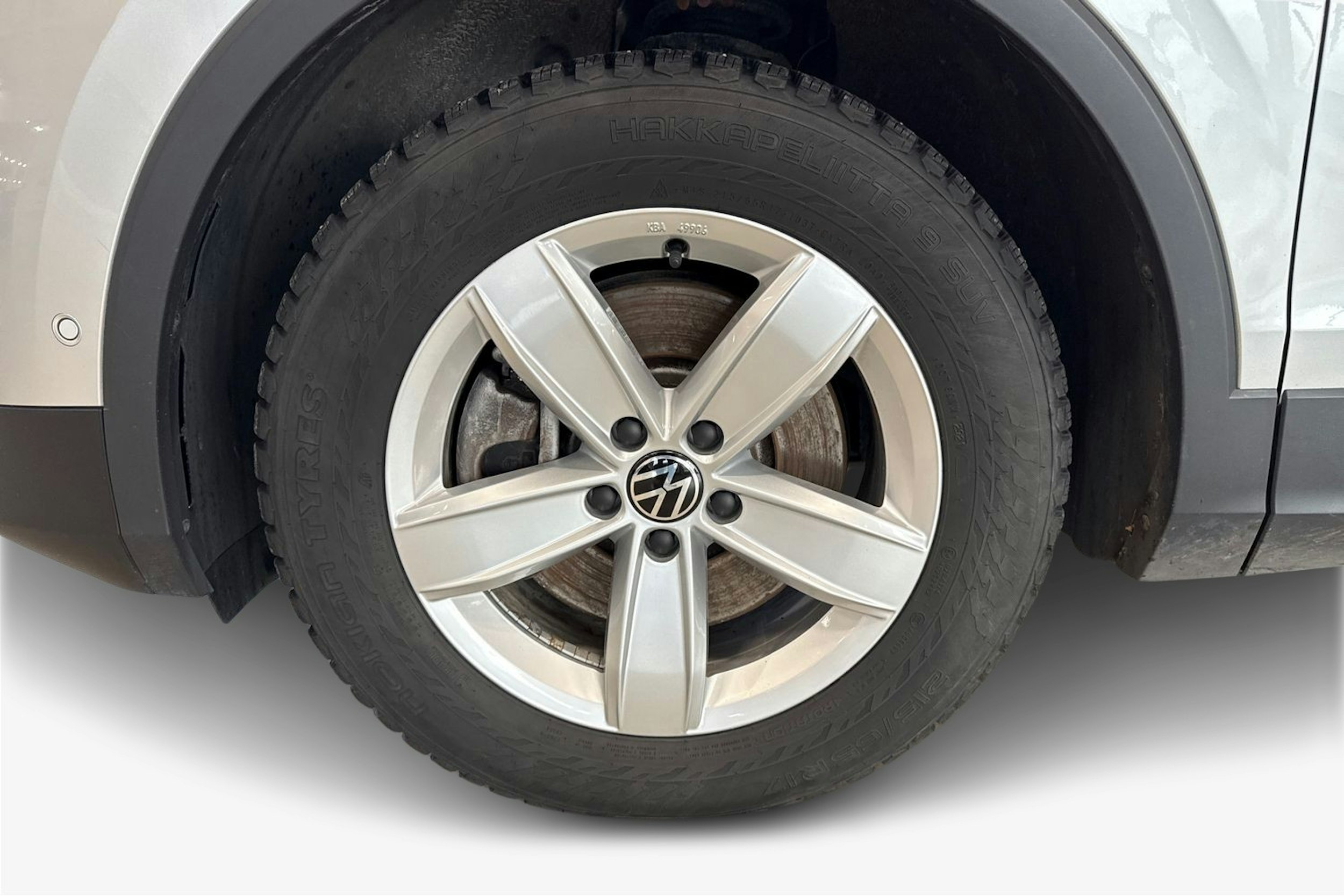 met. hopea Volkswagen Tiguan 2021 kuva 11.