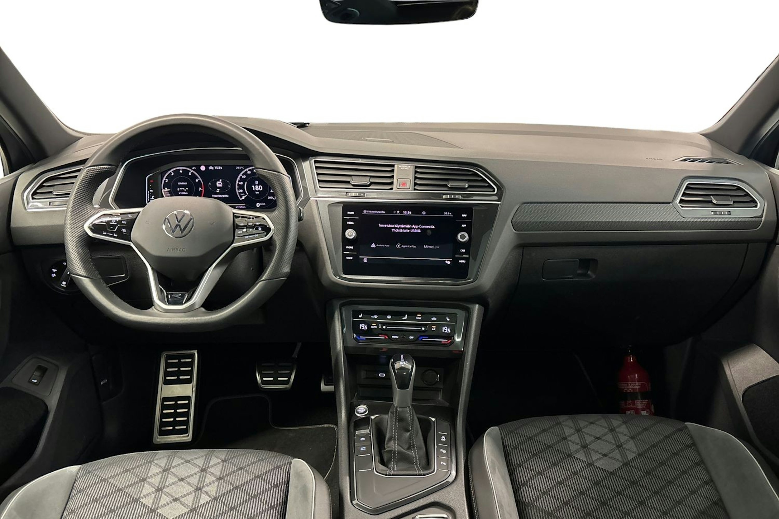 harmaa Volkswagen Tiguan 2021 kuva 9.