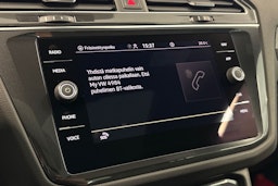 harmaa Volkswagen Tiguan 2021 kuva 16.