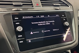 harmaa Volkswagen Tiguan 2021 kuva 18.