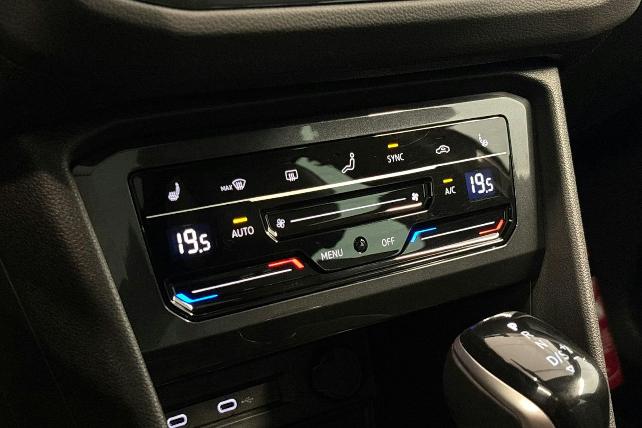 harmaa Volkswagen Tiguan 2021 kuva 25.