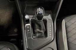 harmaa Volkswagen Tiguan 2021 kuva 26.