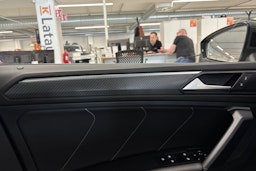 harmaa Volkswagen Tiguan 2021 kuva 29.