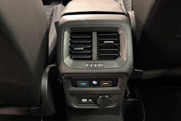 harmaa Volkswagen Tiguan 2021 kuva 30.