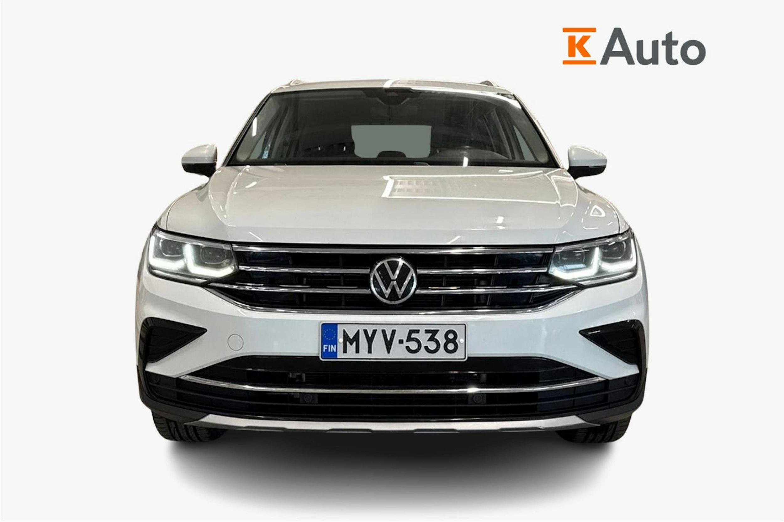 valkoinen Volkswagen Tiguan 2021 kuva 5.