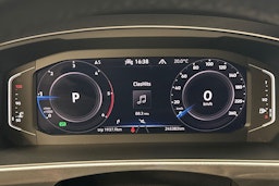 valkoinen Volkswagen Tiguan 2021 kuva 14.