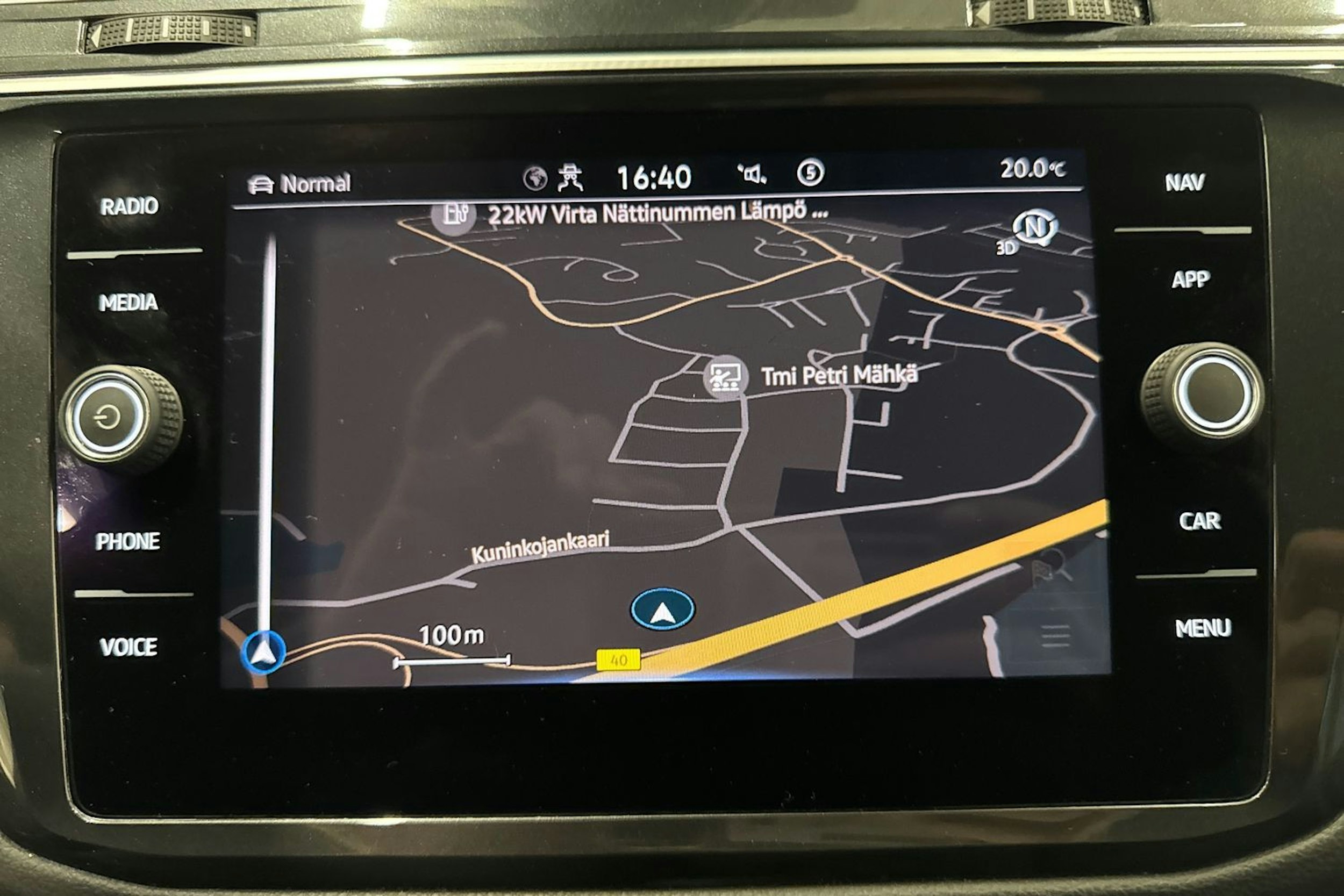 valkoinen Volkswagen Tiguan 2021 kuva 17.