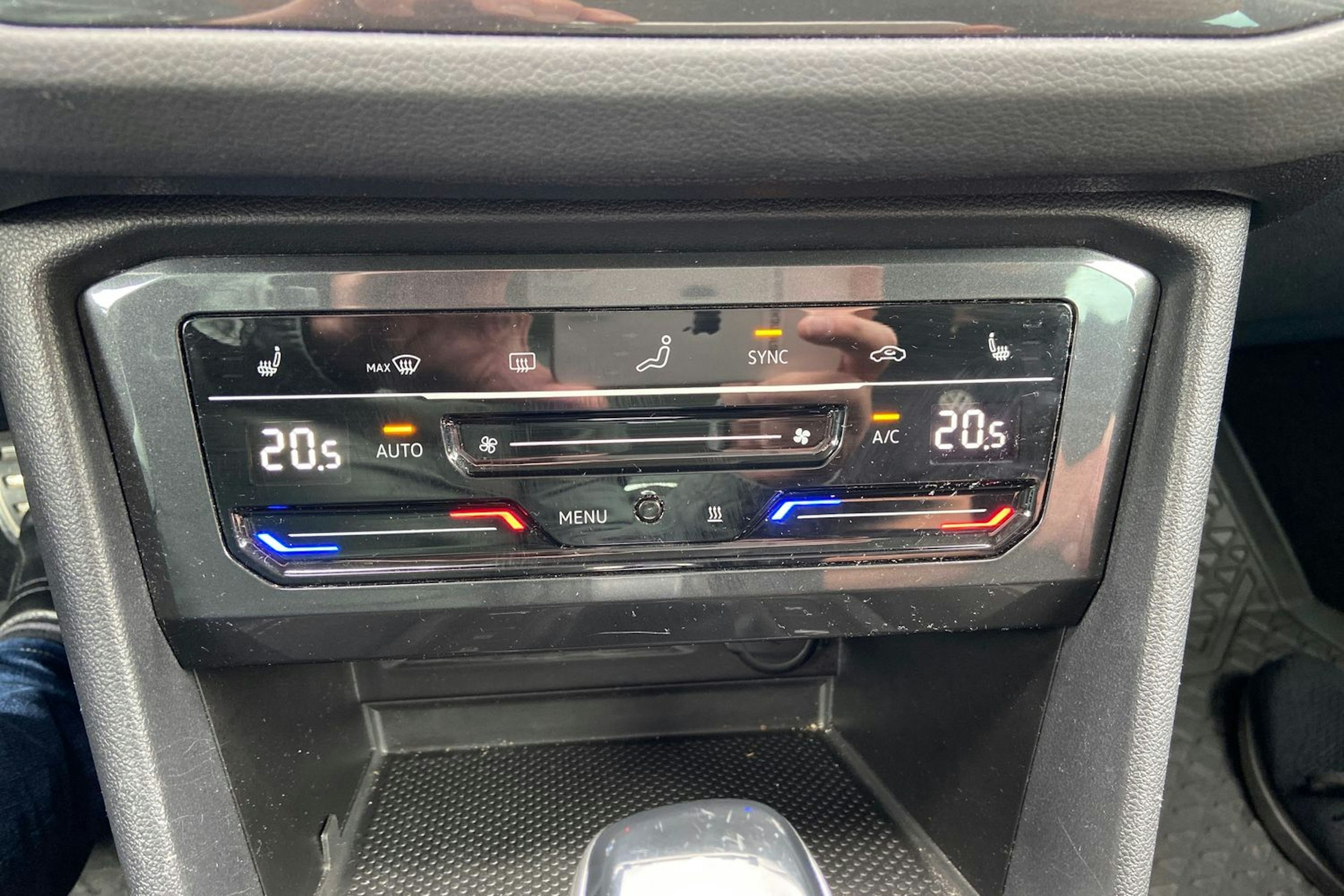 hopea Volkswagen Tiguan 2021 kuva 18.
