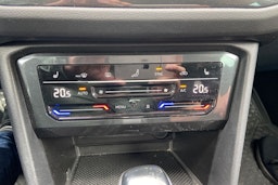 hopea Volkswagen Tiguan 2021 kuva 18.