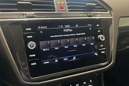 sininen Volkswagen Tiguan 2022 kuva 18.