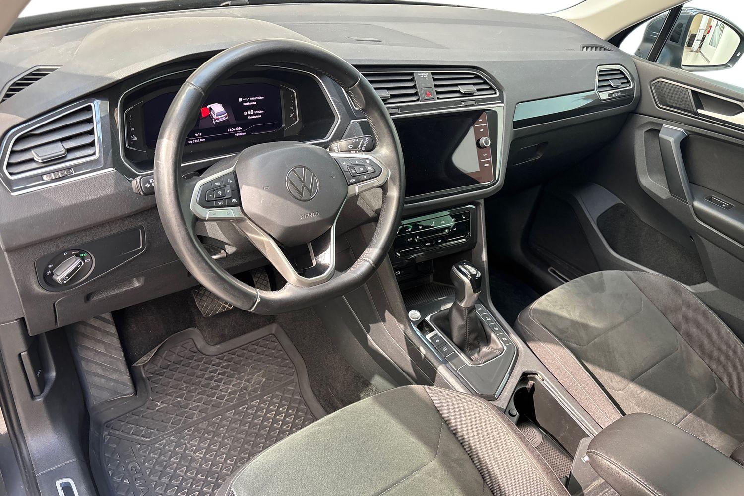 Volkswagen Tiguan 2021, photo 6/25