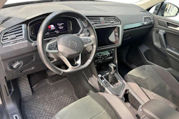 Harmaa Volkswagen Tiguan 2021 kuva 6.