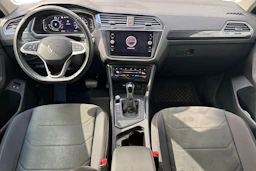 Harmaa Volkswagen Tiguan 2021 kuva 7.