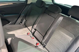 Harmaa Volkswagen Tiguan 2021 kuva 8.