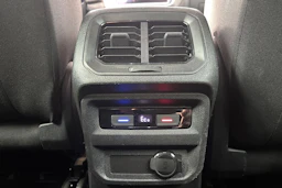 Harmaa Volkswagen Tiguan 2021 kuva 16.
