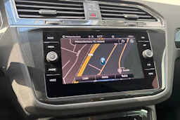 Harmaa Volkswagen Tiguan 2021 kuva 22.