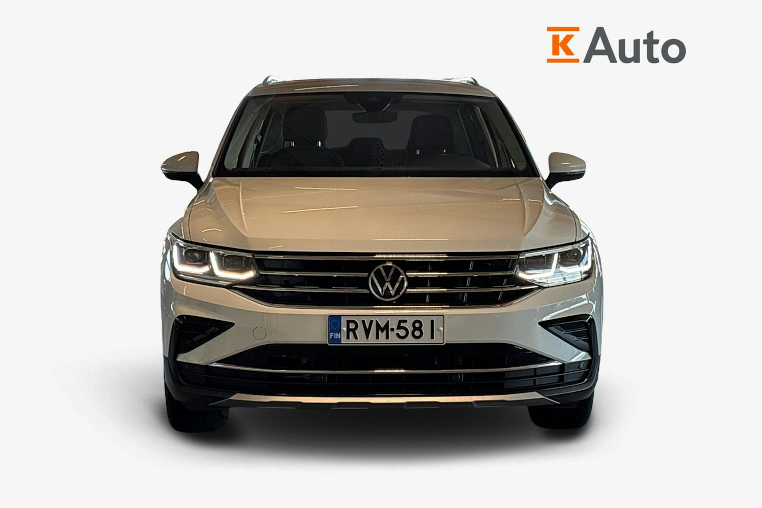 valkoinen Volkswagen Tiguan 2021 kuva 5.