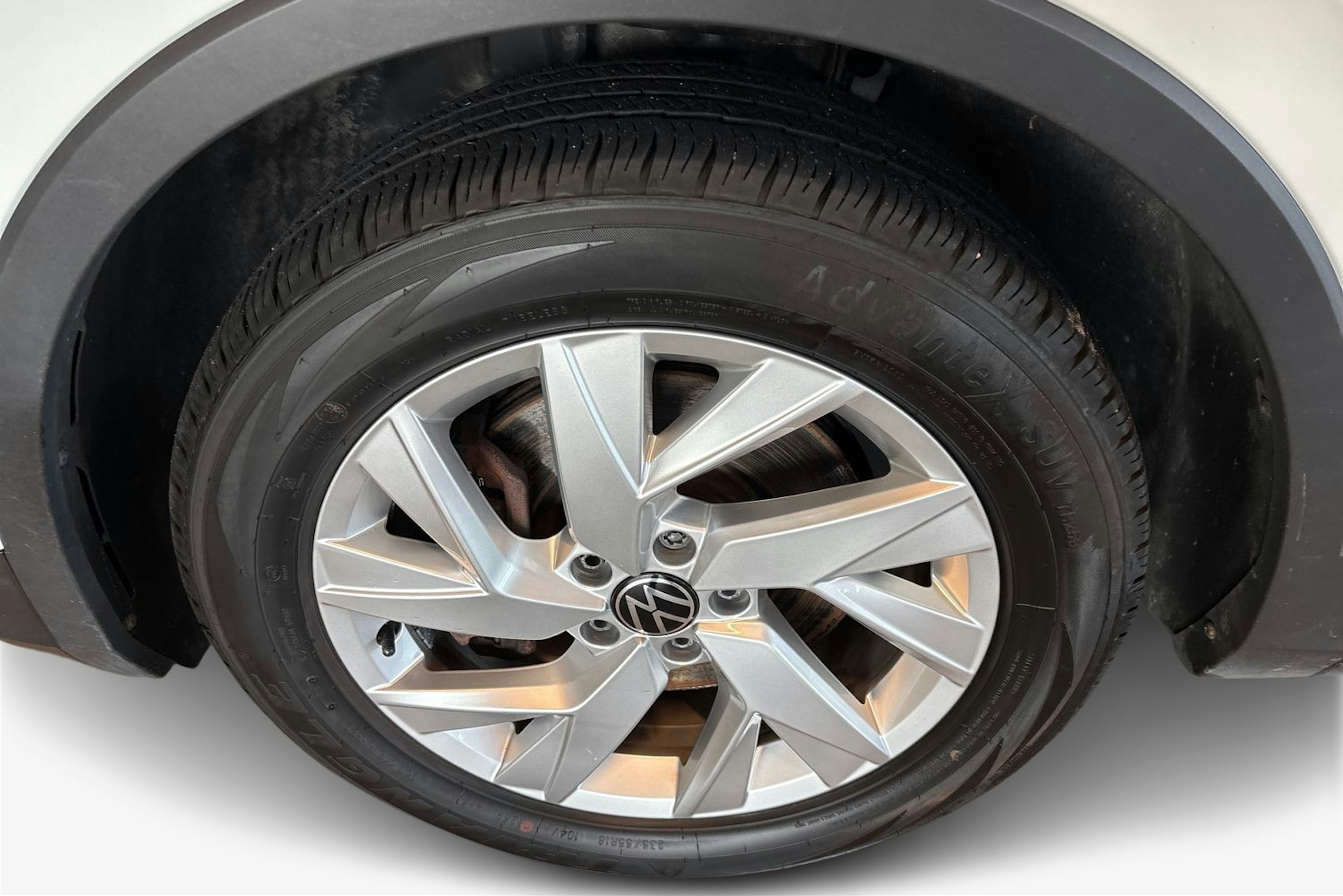 valkoinen Volkswagen Tiguan 2021 kuva 11.