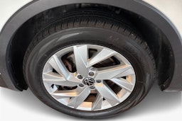 valkoinen Volkswagen Tiguan 2021 kuva 11.